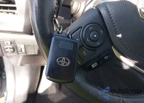 2015 Toyota Corolla S Plus z USA, uszkodzony, nr VIN 2T1BURHE8FC334714